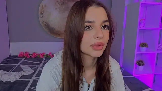 LauraHansil Chat XXX in diretta