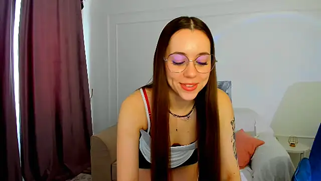 دردشة BloomAndFun الجنسية المباشرة