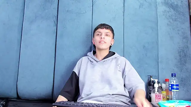 Megan_Thompson_ Adlı Modelin Canlı XXX Sohbeti