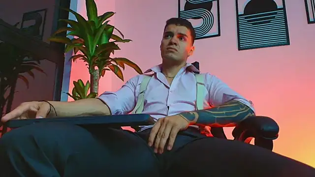 Chatroom XXX en direct de ALPHA_DOMINUS_