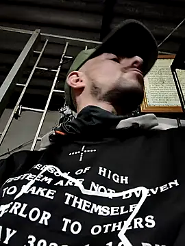 fire_menxxx001's Live XXX Chat