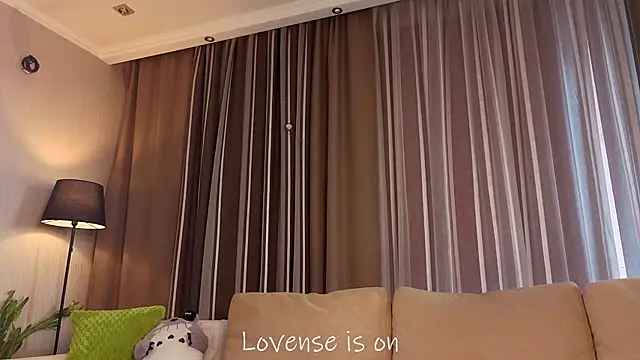 LurleneRamoのライブXXXチャット