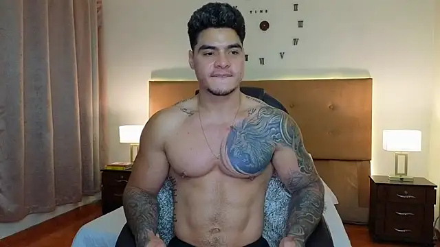 Steven_Velez 现场XXX聊天