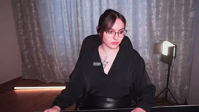 XXX chat uživo modela Hoot_owl_cb