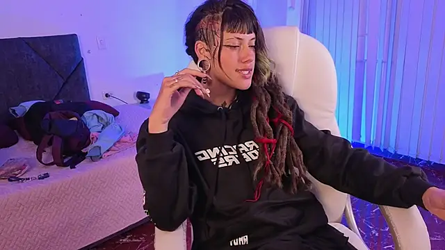 _sharlotte777のライブXXXチャット