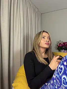 Chat +18 de Irina_Grant ao vivo