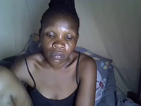 Sweet_serah Show in webcam