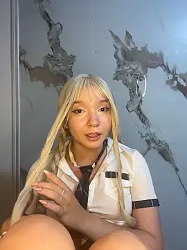 Chatroom XXX en direct de JuliethMoss