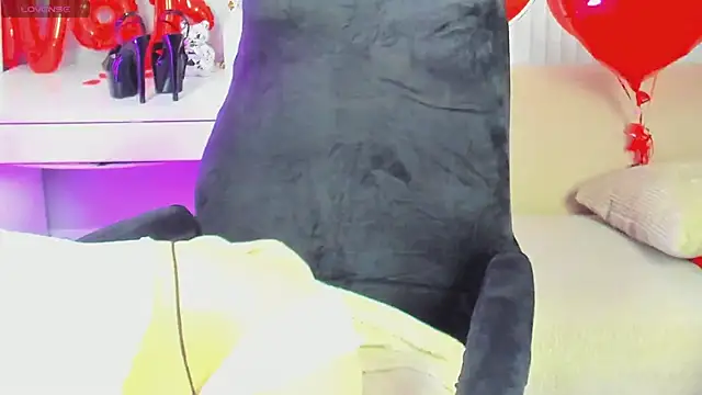 R_I_N_AのライブXXXチャット