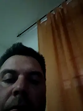 franYtanya: διαδικτυακό σόου στην κάμερα