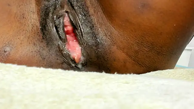 MonicaSchwartz's Live XXX Chat