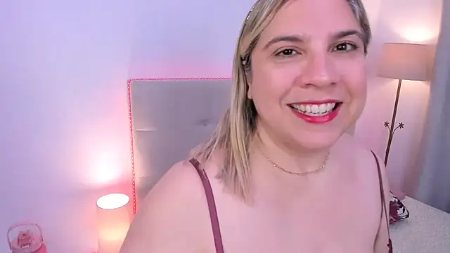 MissMaria live XXX chat