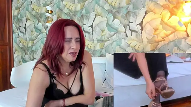 Madame_Angelic_1 লাইভ XXX চ্যাট