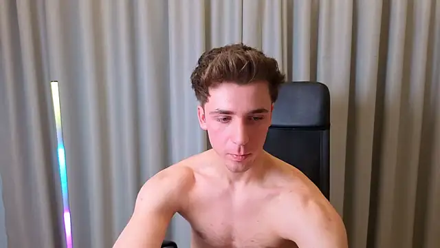 Živý XXX chat KellenWest