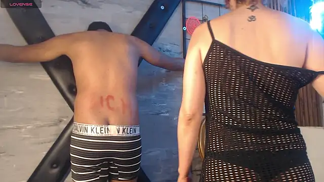 Czat XXX na żywo – Lady_Violet7