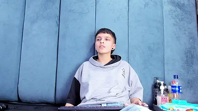 Chatroom XXX en direct de Megan_Thompson_