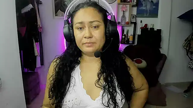 AliceFox_Milf Live XXX-chat