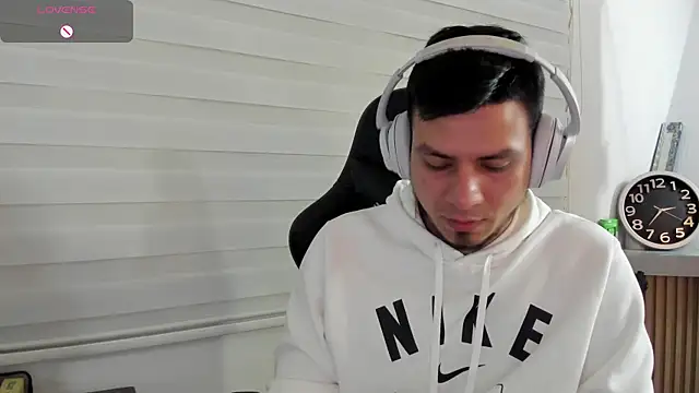 Rick_Adams 现场XXX聊天