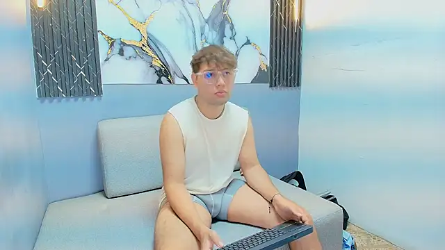 Chat +18 de PAULO_PARKER ao vivo