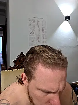 kylie_blck – Live XXX-chat