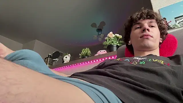 Jeremy1Scott Live XXX-Chat