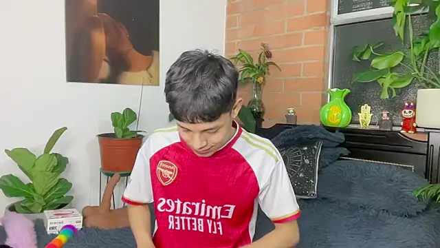 Andy_Belier23 在線直播表演