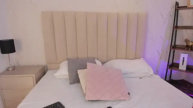 LilithHarperr_ Show Webcam