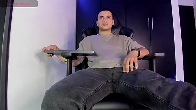 Pokazy przed kamerką – Liam_Mateo