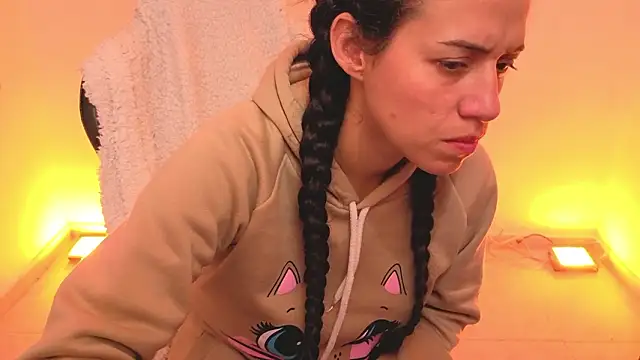 daniela_rivasthl's Live XXX Chat