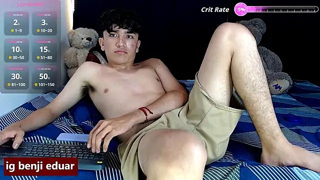 benji_hoter's Live XXX Chat