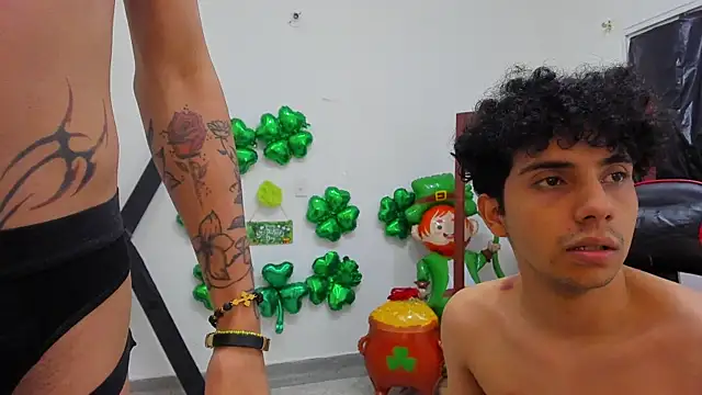 Gay_Red_Room's Live XXX Chat