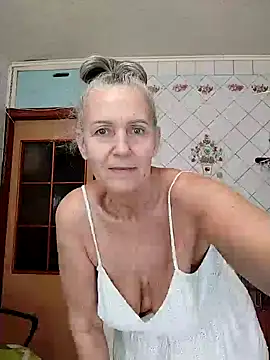 XXX chat uživo modela yalukerya