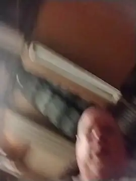 Reddog833's Live XXX Chat