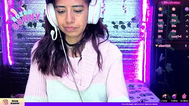 XXX chat uživo modela Roxanbunny1