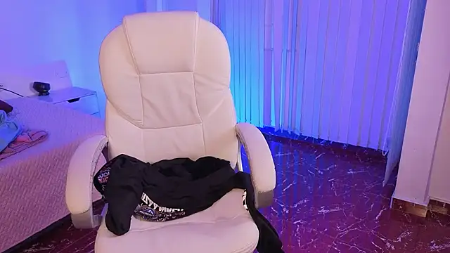 Chatroom XXX en direct de _sharlotte777