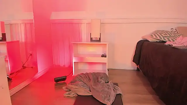 maya1_: онлайн-секс-чат