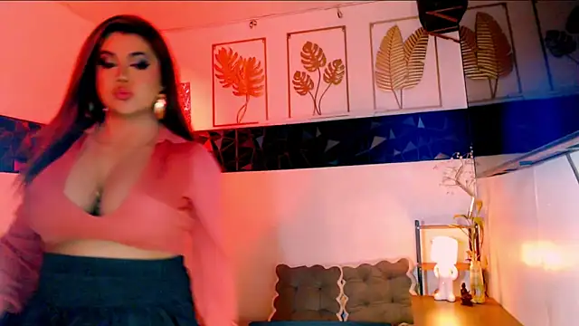 asiankatyhuge élő XXX-chatje