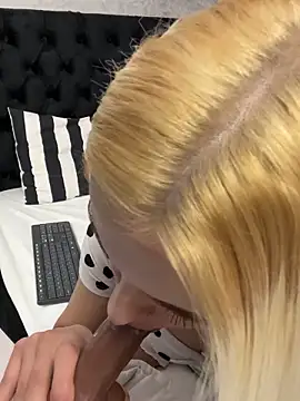 SelenaDaze Chat XXX live