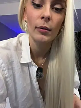 SelenaDaze's Live XXX Chat