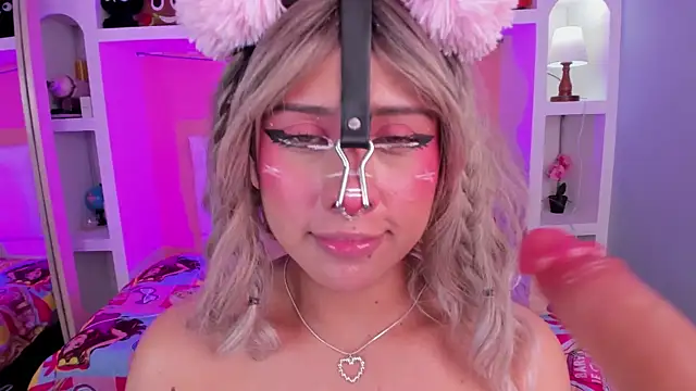 Онлайн чат XXX miss___megan