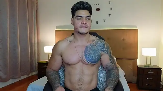 Chat +18 de Steven_Velez ao vivo