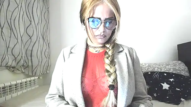 Živý XXX chat CristalDivine