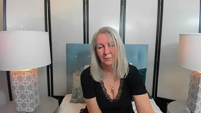 EricaTop – Naživo XXX chat