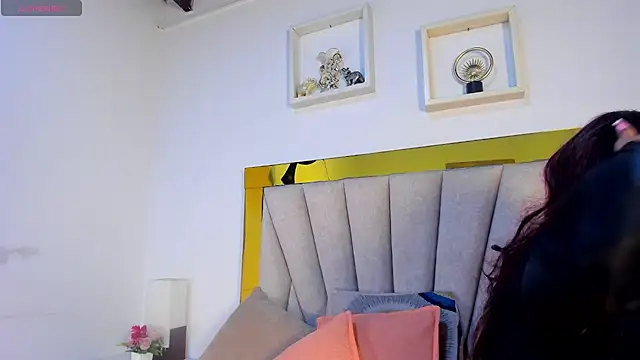 vahiolet_fuentes – Naživo XXX chat