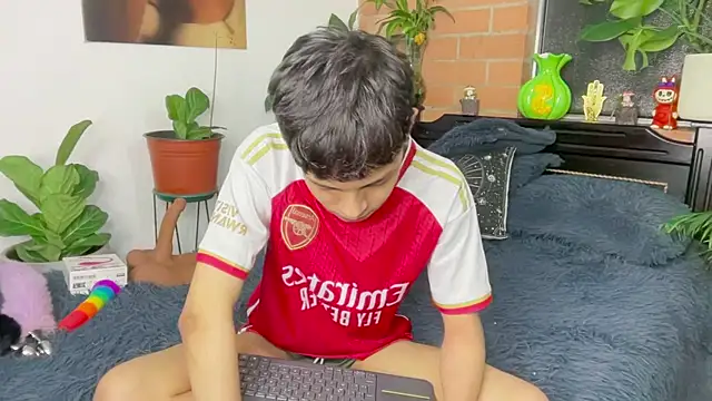 Andy_Belier23's Webcam Show