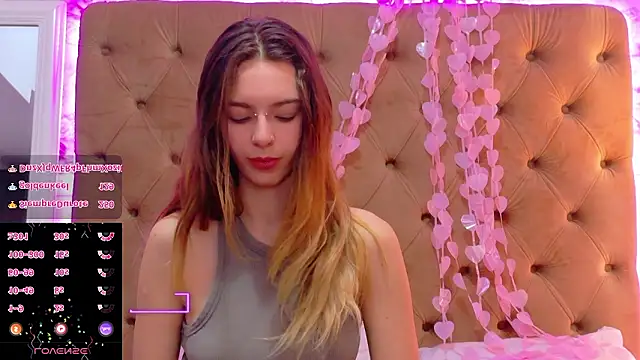 CoraVex's Live XXX Chat