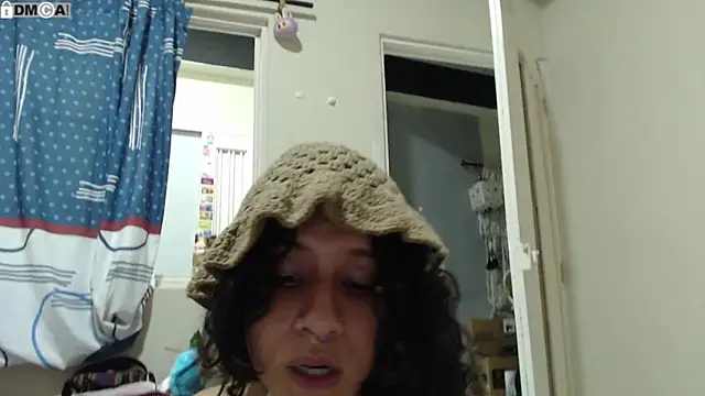 AlinaWoolf_'s Live XXX Chat