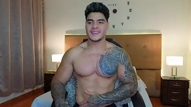 Steven_Velez Adlı Modelin Canlı XXX Sohbeti