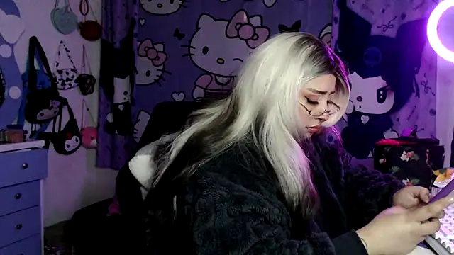 lussyevans24's Live XXX Chat