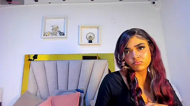 vahiolet_fuentes' Live XXX Chat